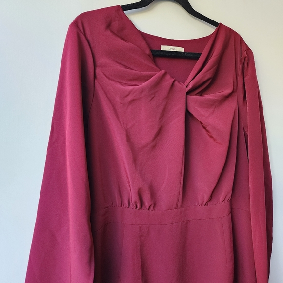Lark & Ro Deep Red Long Sleeve Dress NWOT Keyhole Twist Knee length Classy - Picture 2 of 10